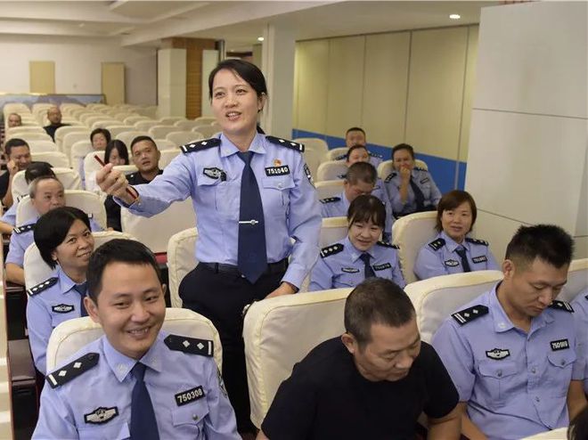 玉溪女足球员接受心理训练：提升抗压能力的简单介绍